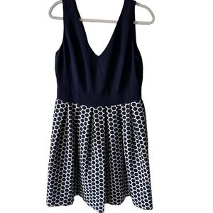 Karl Lagerfeld Paris Blue & White Polka Dot V Neck Dress. Size 10